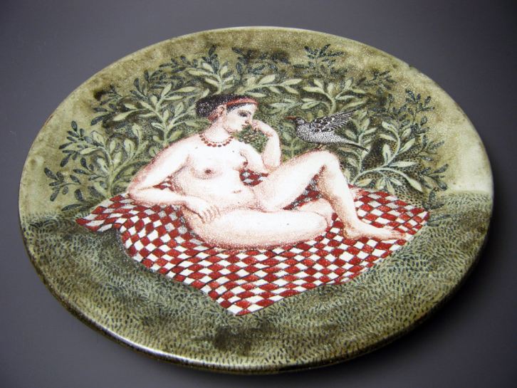 Sigrid Artes: Teller mit Frau Fayence Keramik