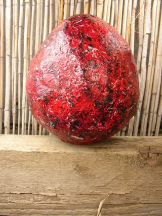 Martina Karl: Osterei rot, Höhe ca. 20 cm
