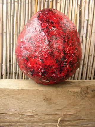 Martina Karl: Osterei rot, Hhe ca. 20 cm