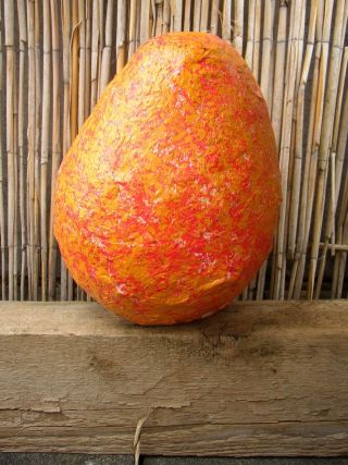 Martina Karl: Osterei orange, Hhe ca. 20 cm